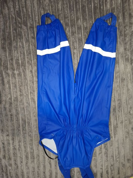 Дощовик, штани на дощ