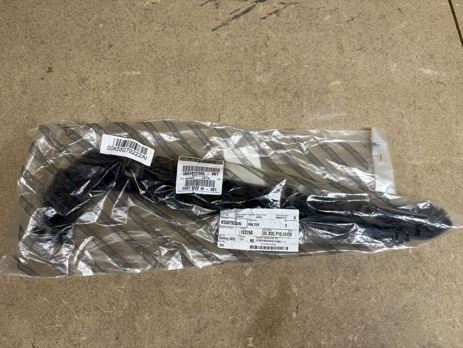 JEEP GRAND CHEROKEE 2017-2021 ŚLIZG ZDERZAKA PRAWY TYL LEWY TYŁ OEM 55079222AH 55079223AH