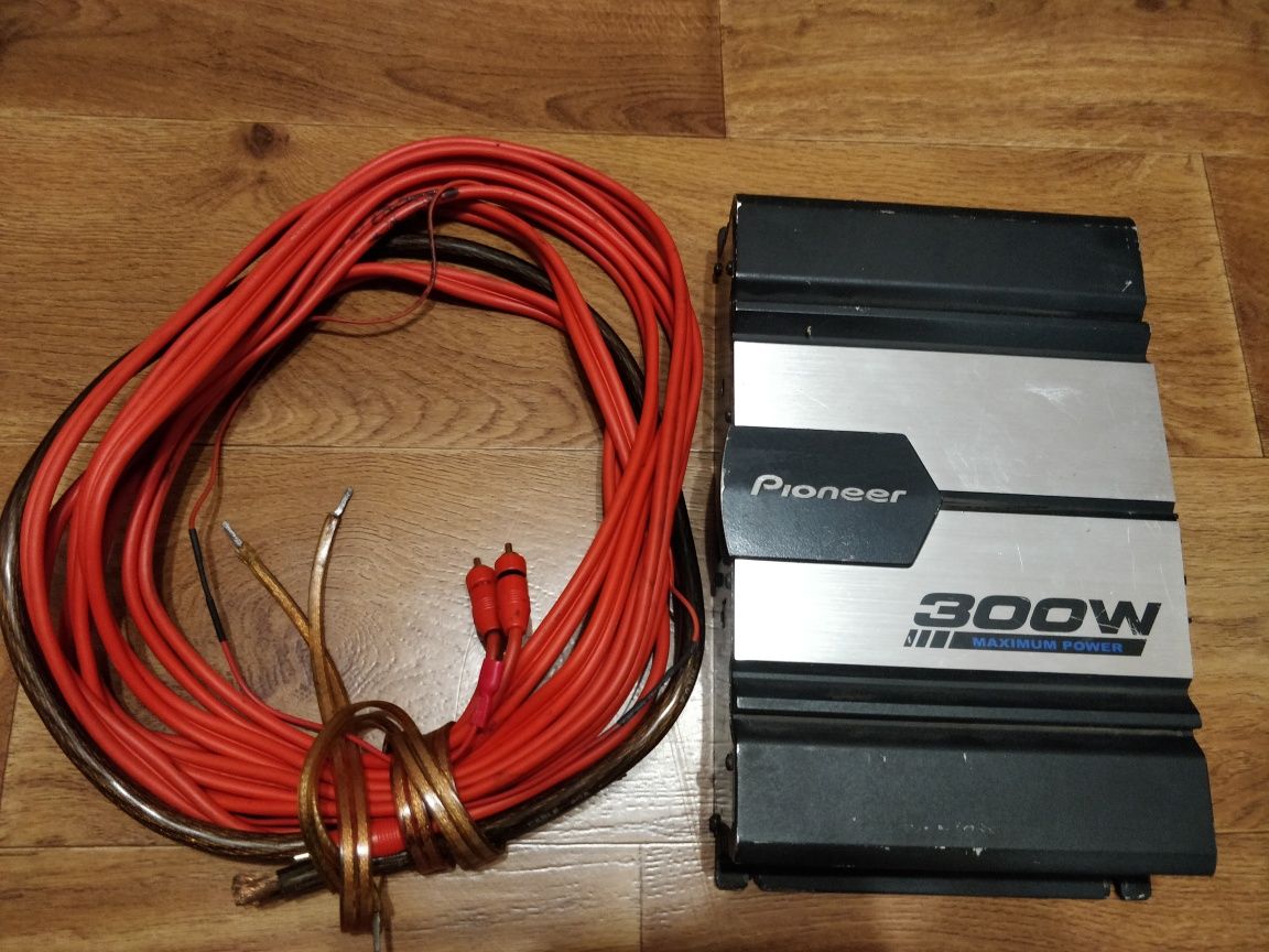 Підсилювач Pioneer GM-3100T з кабелями для підключення