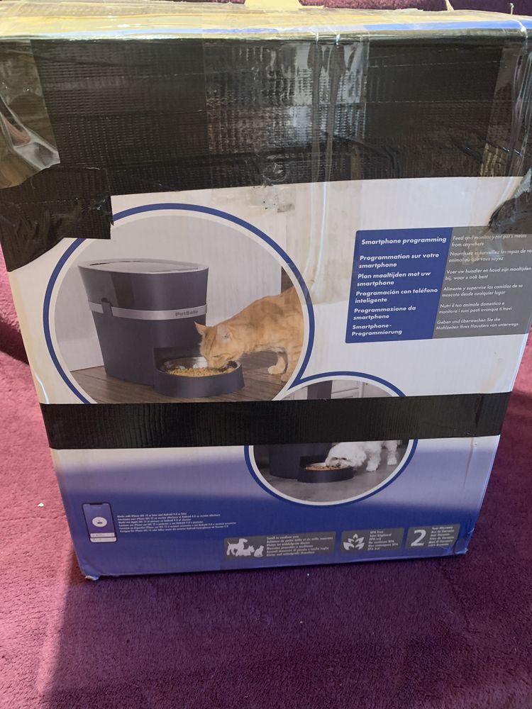 Automatyczny podajnik karmy PetSafe - WiFi, 5.6L