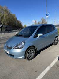 Продам авто Honda jazz 2006, 1.4 бензин.