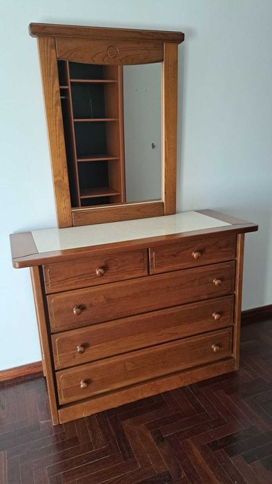 Móvel quarto com espelho