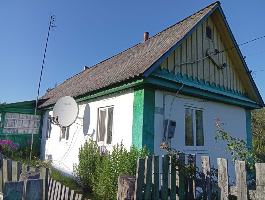 Продам будинок смт Лугини