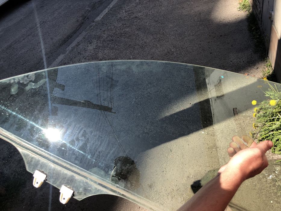 Скло ліве переднє Mazda cx-5 2012-2016