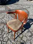 36x Krzesło drewniane typu Thonet z podłokietnikiem / Wyprzedaż lokalu