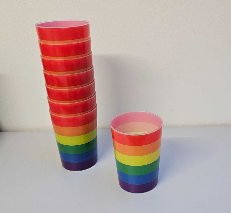 Kubki plastikowe w paski 8 szt na imprezę piknik urodziny 500 ml