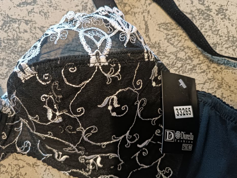 Бюстгальтер 75 Е, 75 D нові