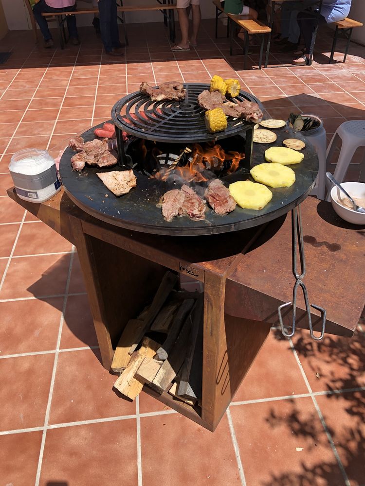 Grelhador Barbecue a lenha