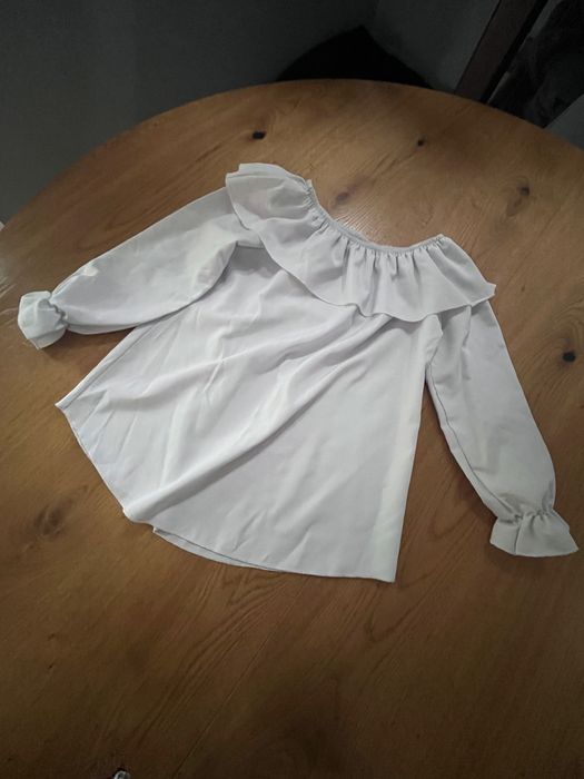 Śliczna biała bluzka 122