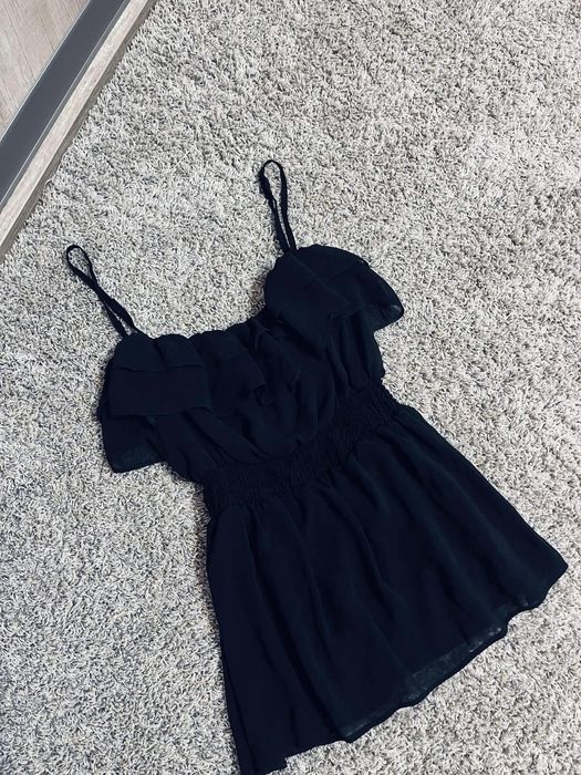 Bluzka z falbanka na ramiączka xs czarna