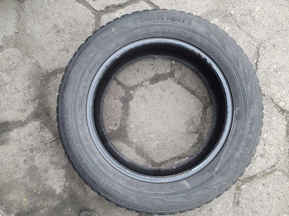 225/60R18 Nokian WR SUV 3 XL komplet opon zima 7,1mm nr8833