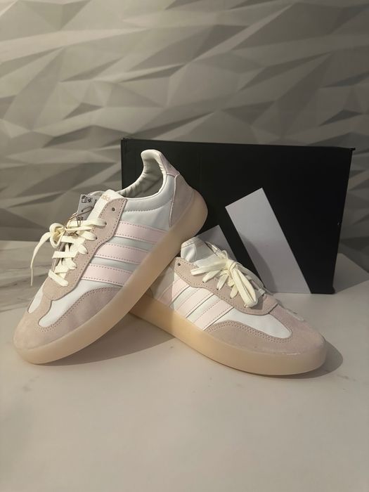 Жіночі кросівки Adidas оригінали куплені в USA розмір 41р(26см)