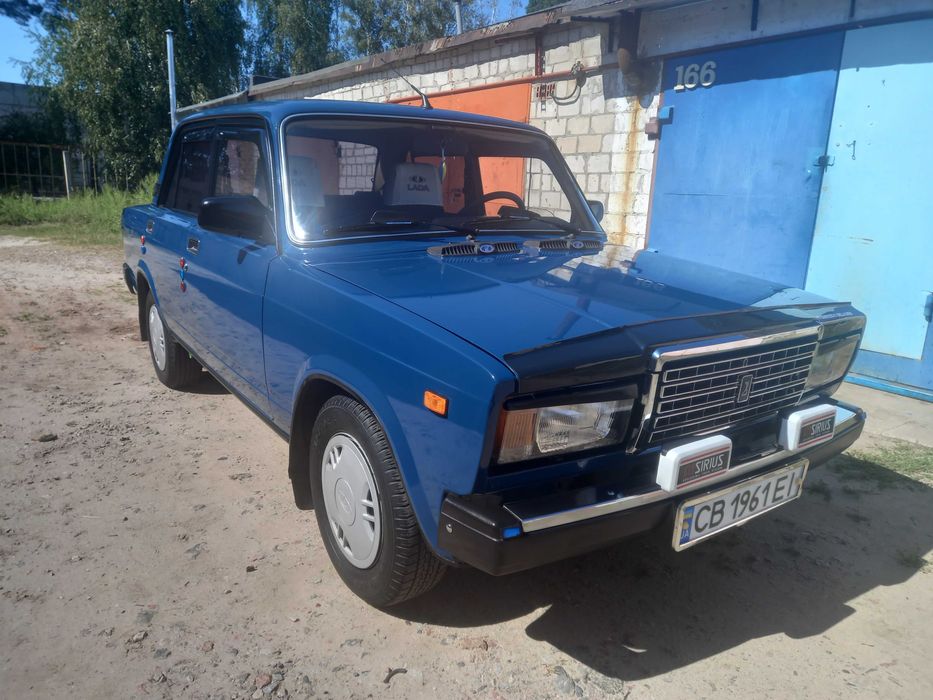 Продам ВАЗ 2107 с пробегом 42000км. НЕ крашена. Состояние как новая!