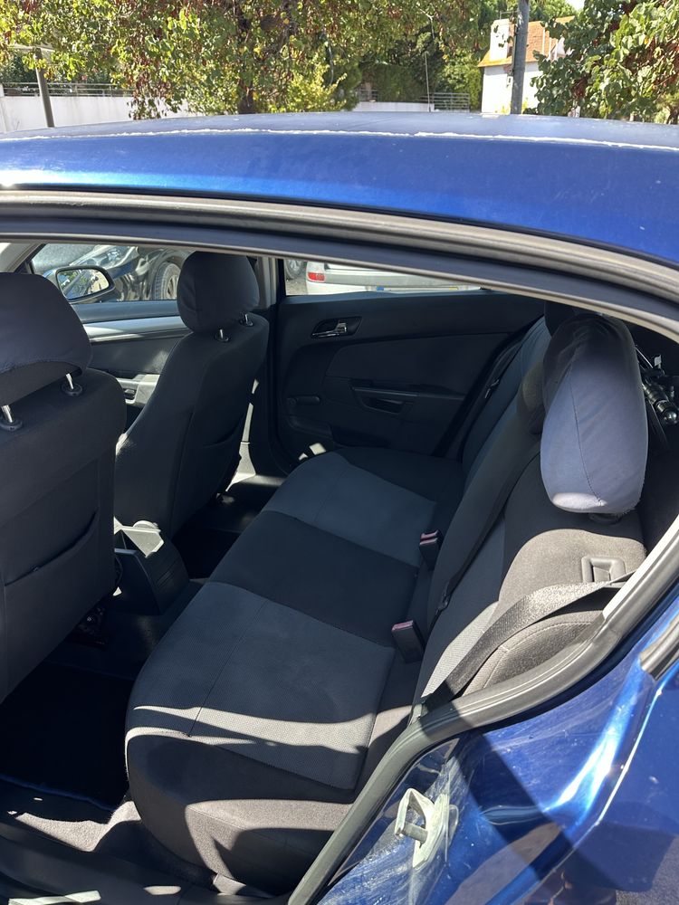 Opel Astra 1300 CDTI