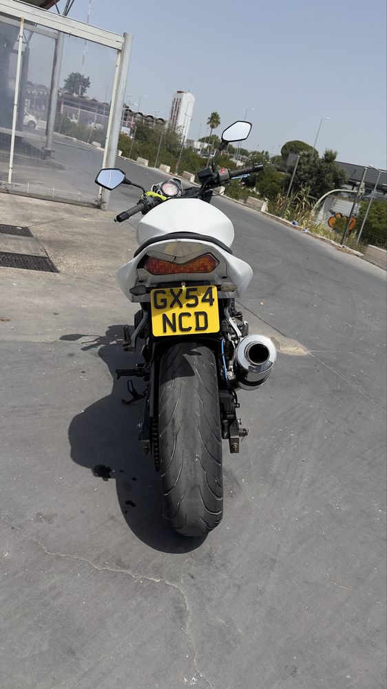 Kawasaki em preço de desapego.