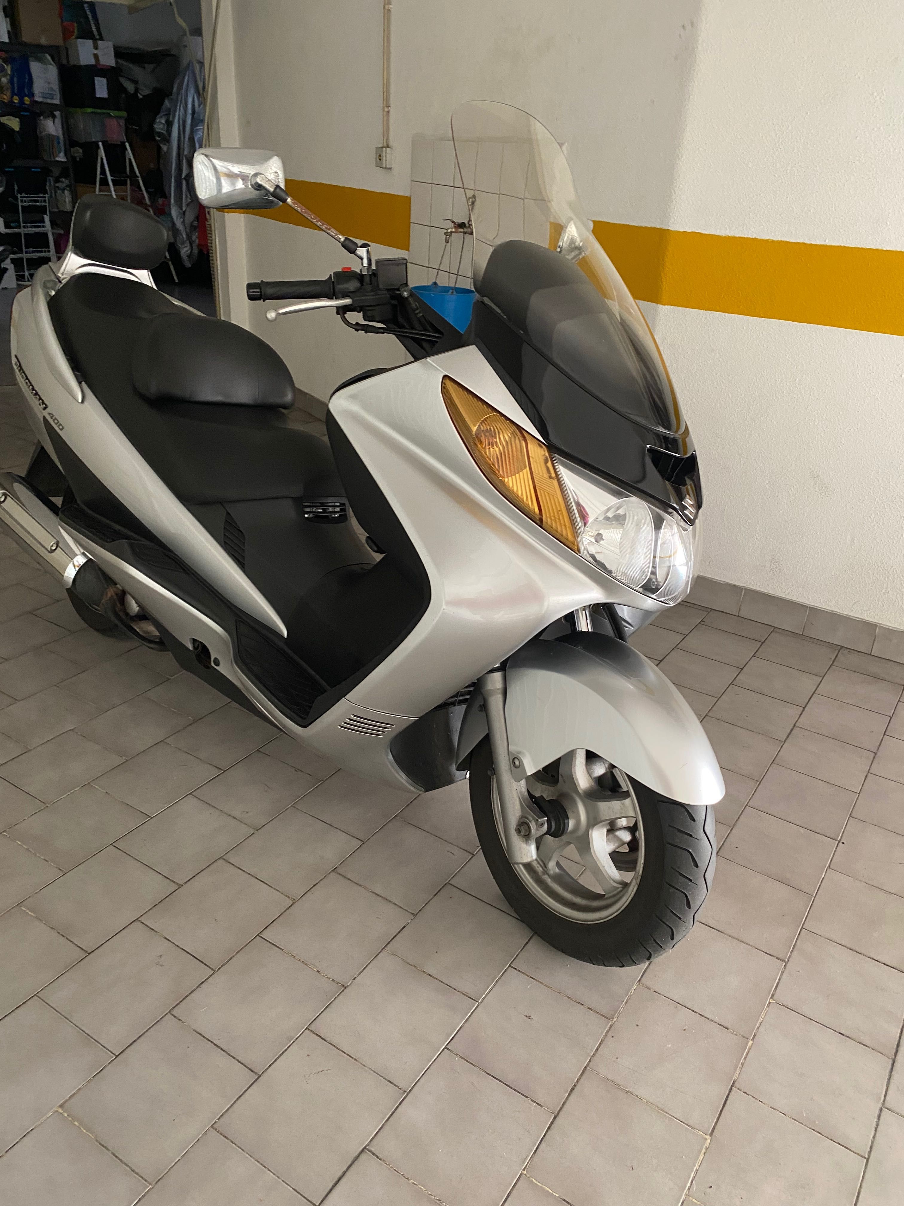 Suzuki BURGMAN 400