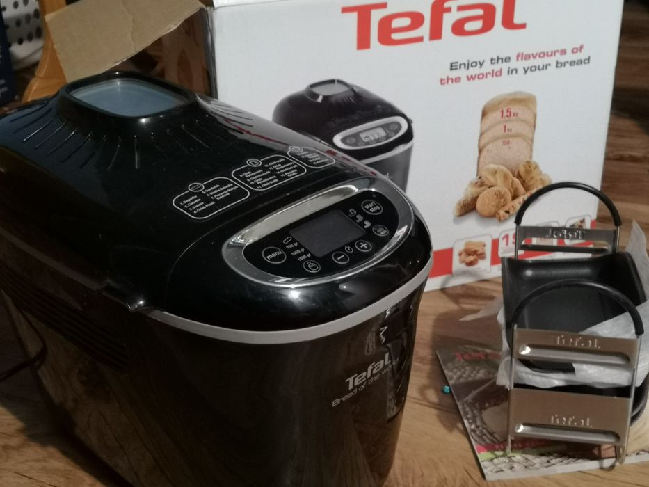 Wypiekacz do chleba TEFAL PF 6118, 1600 W