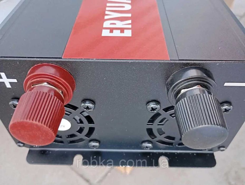 Інвертор-преобразувач напруги 12V → 220V 3000W / 6000W чистий синус.