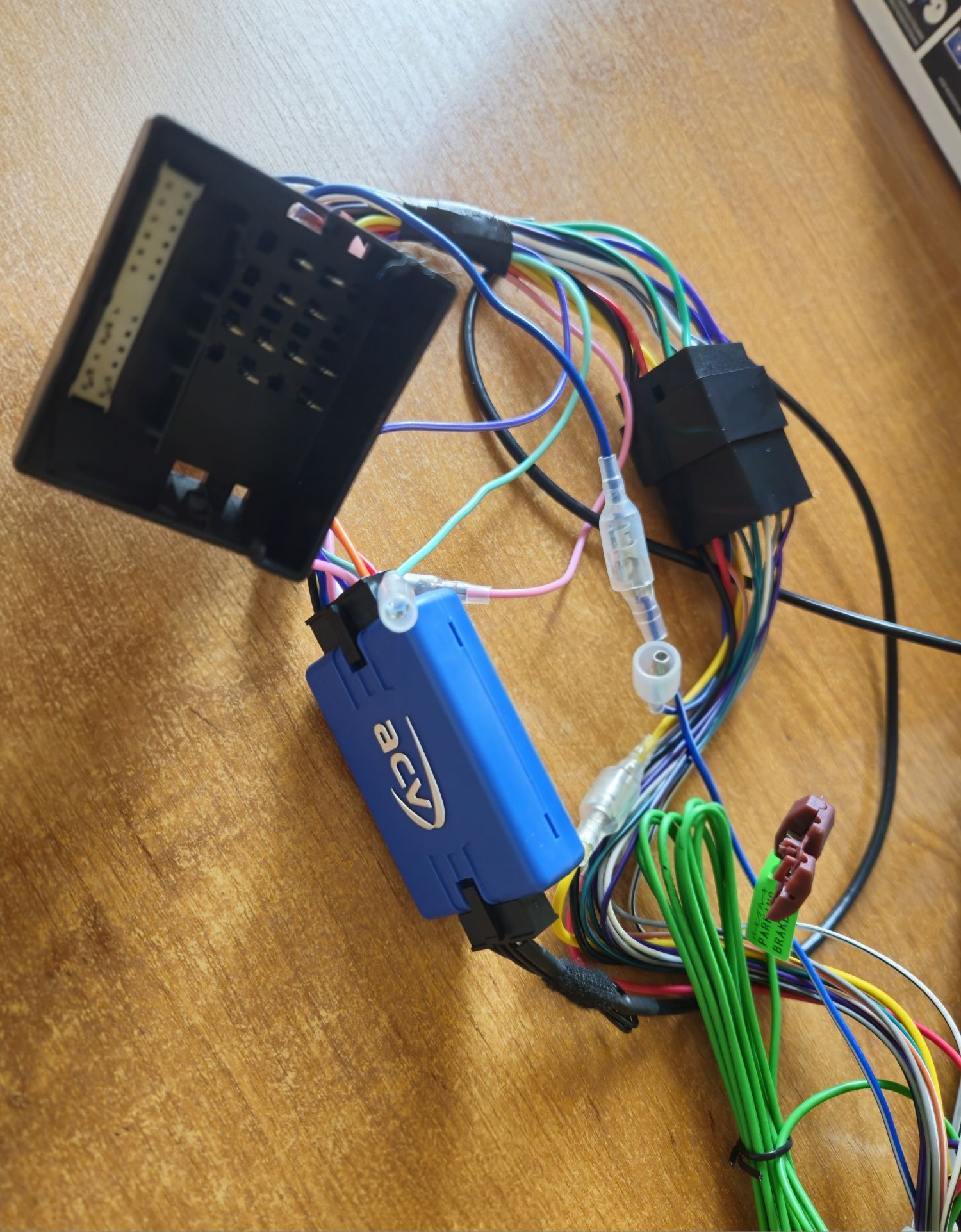 Pioneer DMH-A240BT + adapter CANBUS – jak nowy