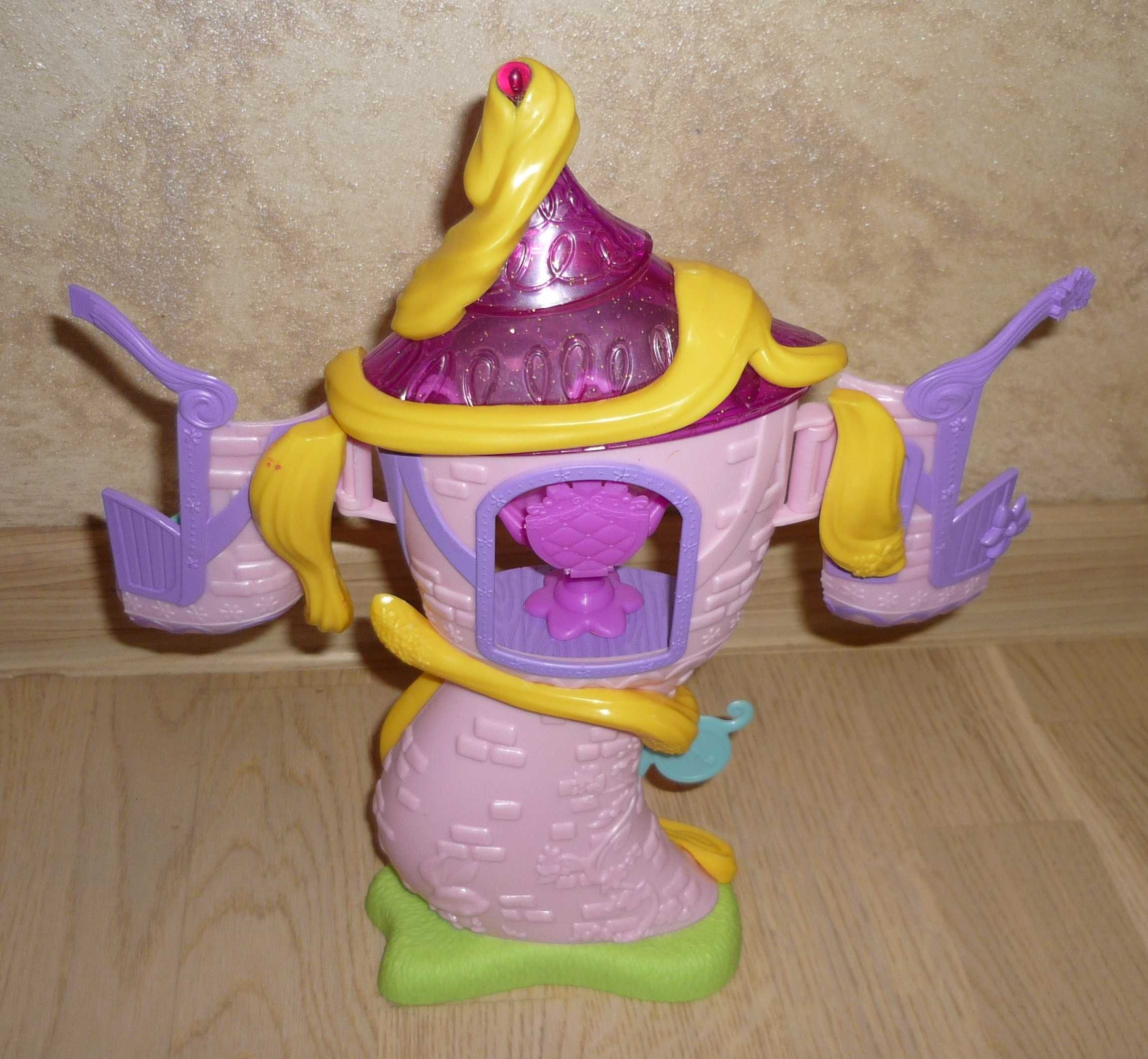 DISNEY Laleczka Roszpunka Mini Księżniczki Wieża Roszpunki Zamek