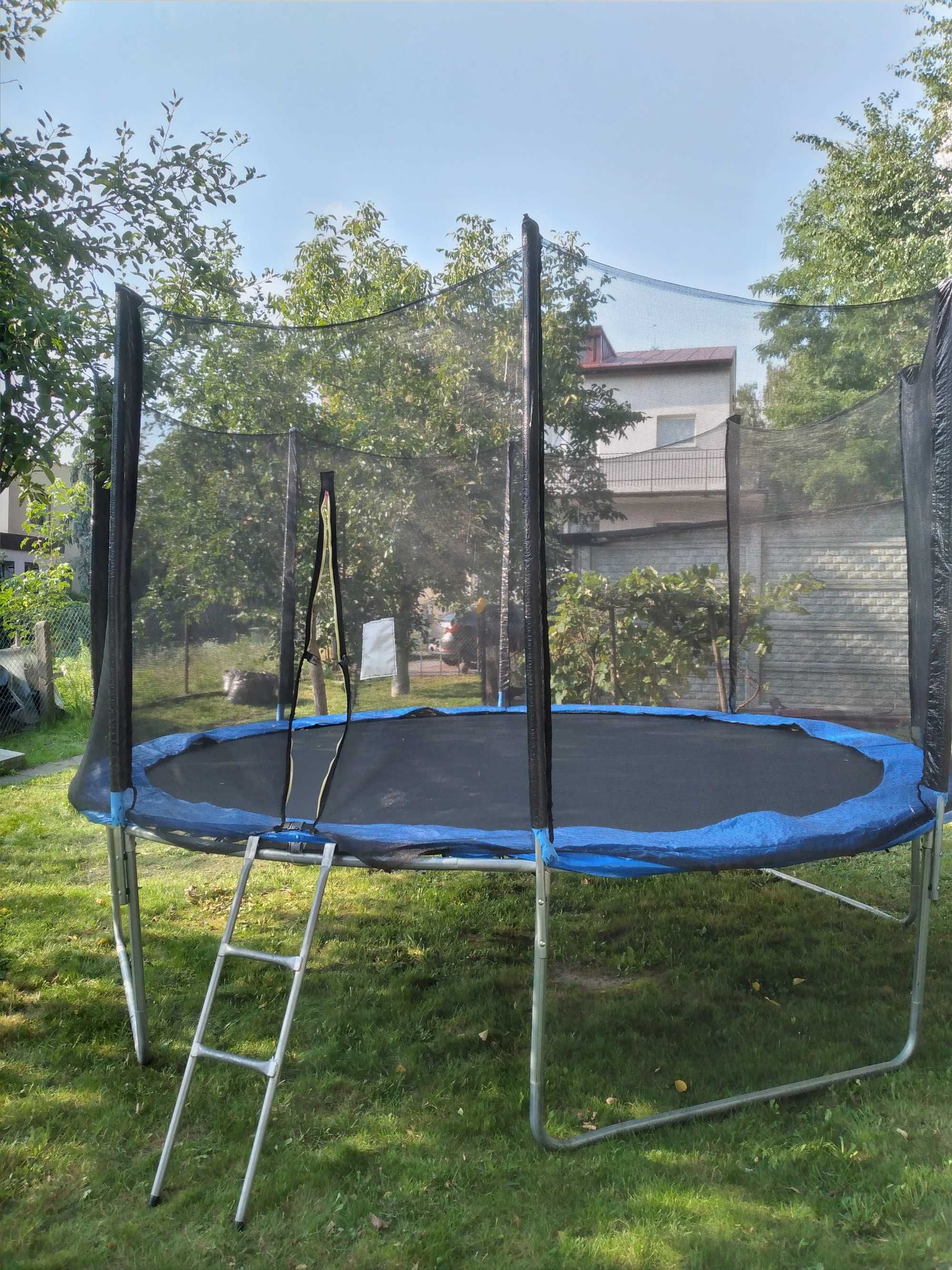 trampolina kayoba