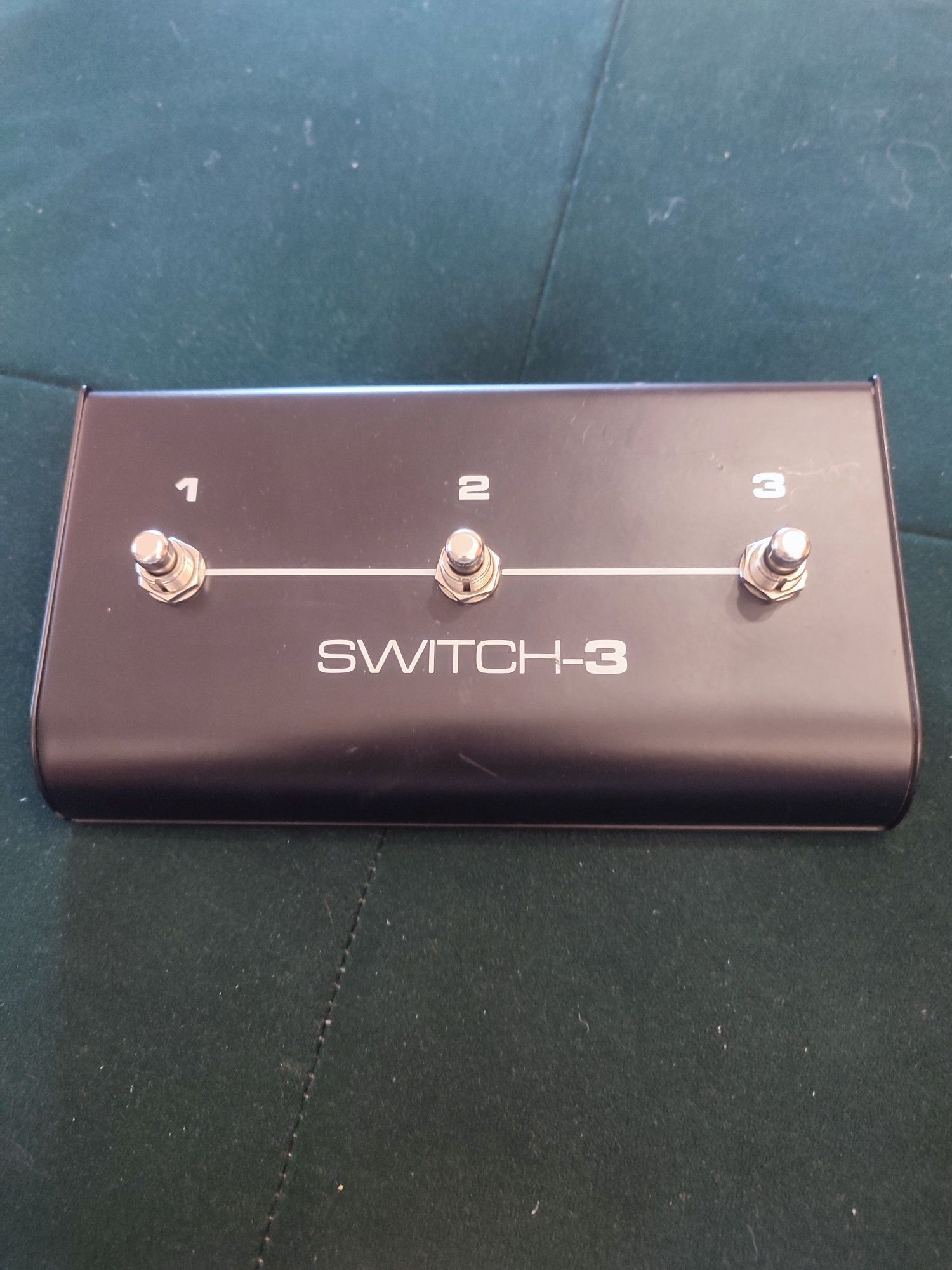 TC helicon switch 3. Przełącznik nożny