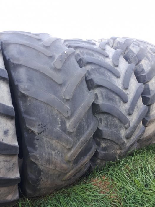 Poszerzone szersze opony zamiennik szerszych opon 520/70 R - 34 /560mm