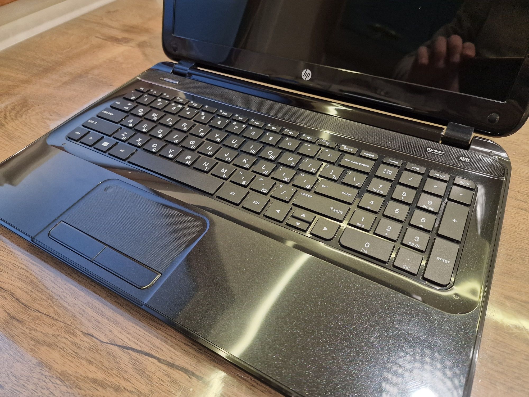 HP 15 (i5/6gb/ssd/gt630)