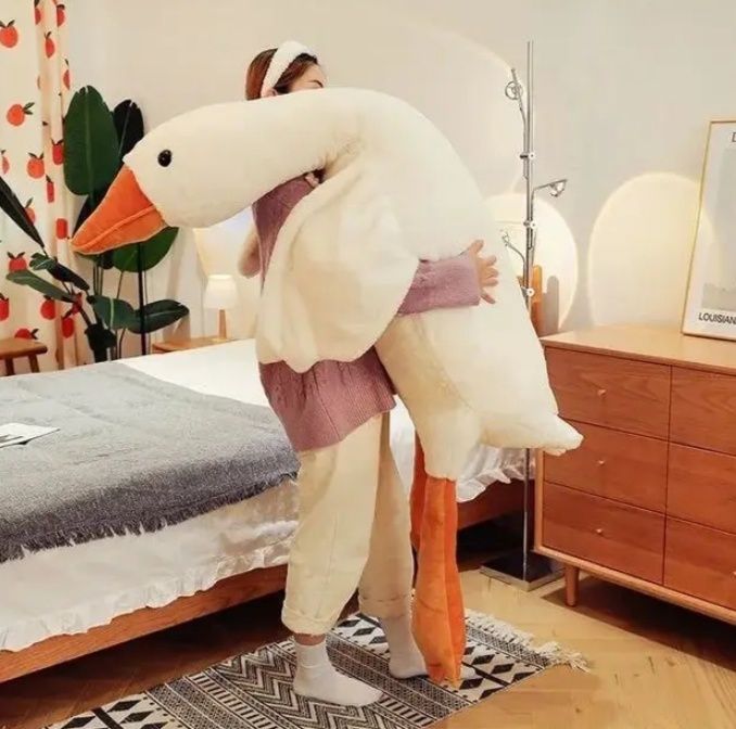 Велика плюшева іграшка Гус-обійма для дітей та дорослих.

антист