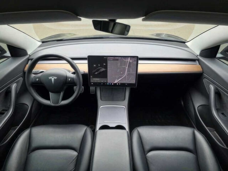 Tesla Model 3 Performance      2021