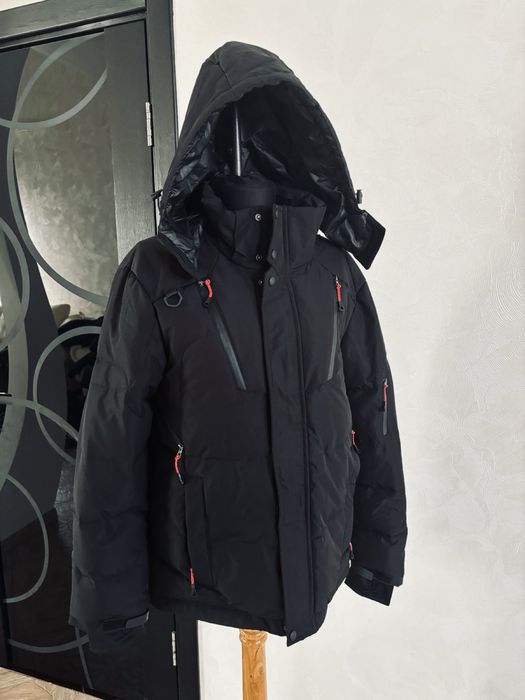 Куртка-пуховик мужская раз. 44-46-48..