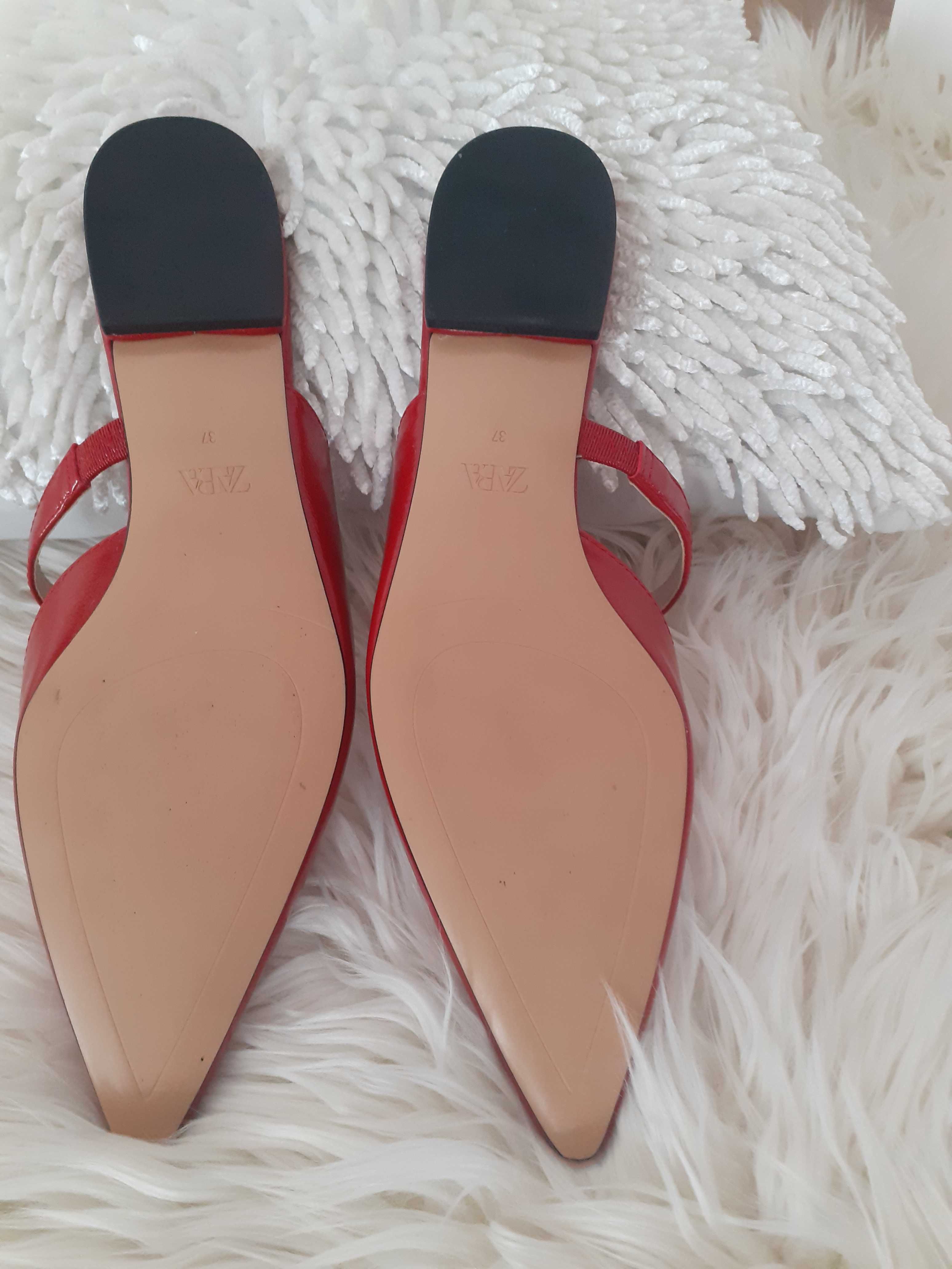 Klapki czerwone roz.37 ZARA