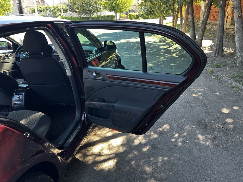 Skoda Superb 2.0TDI (170к.с)  2008
