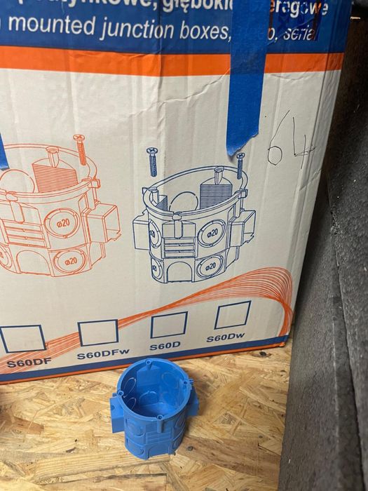 Puszki podtynkowe S60D rozne