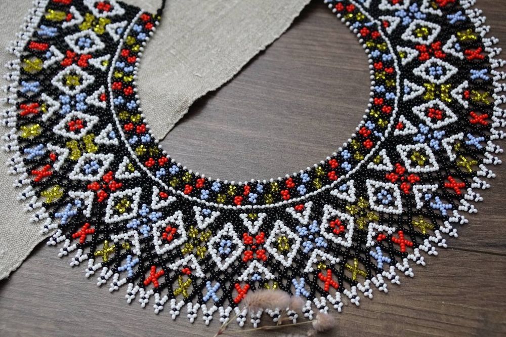 Гердан із бісеру силянка