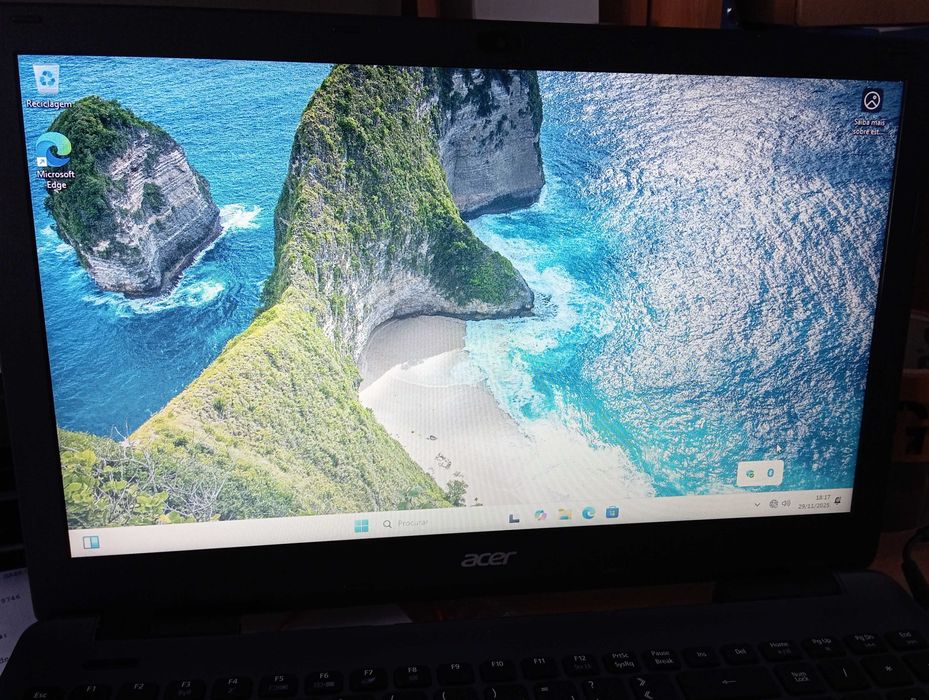 Portátil Acer E5-571