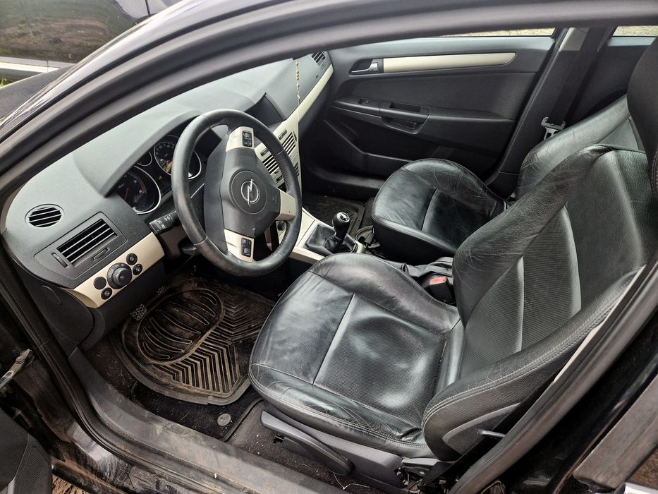 Astra H 1.9 lift Lakier Z20R części