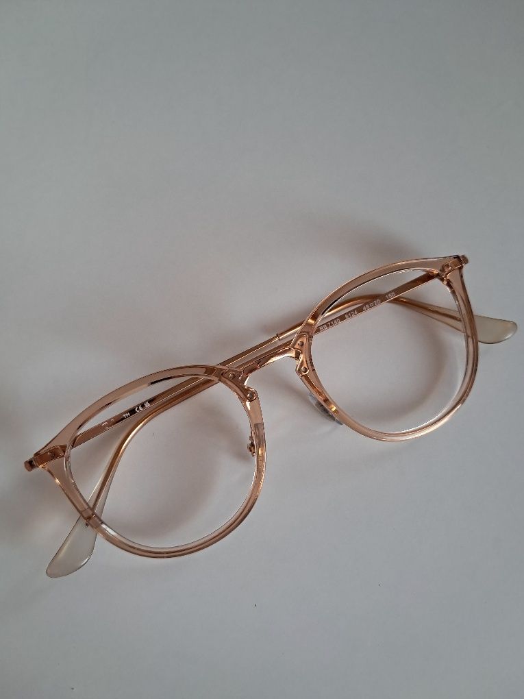 Okulary korekcyjne damskie marki Ray Ban