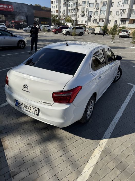 Продам Citroen C Elysee 1.2 2019 рік в гарному стані