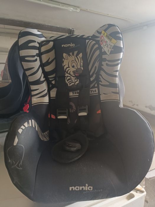 Vendo cadeiras de bebé criança auto