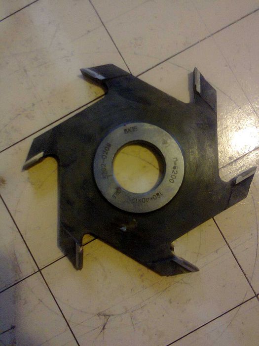 Инструмент деревообрабатывающий