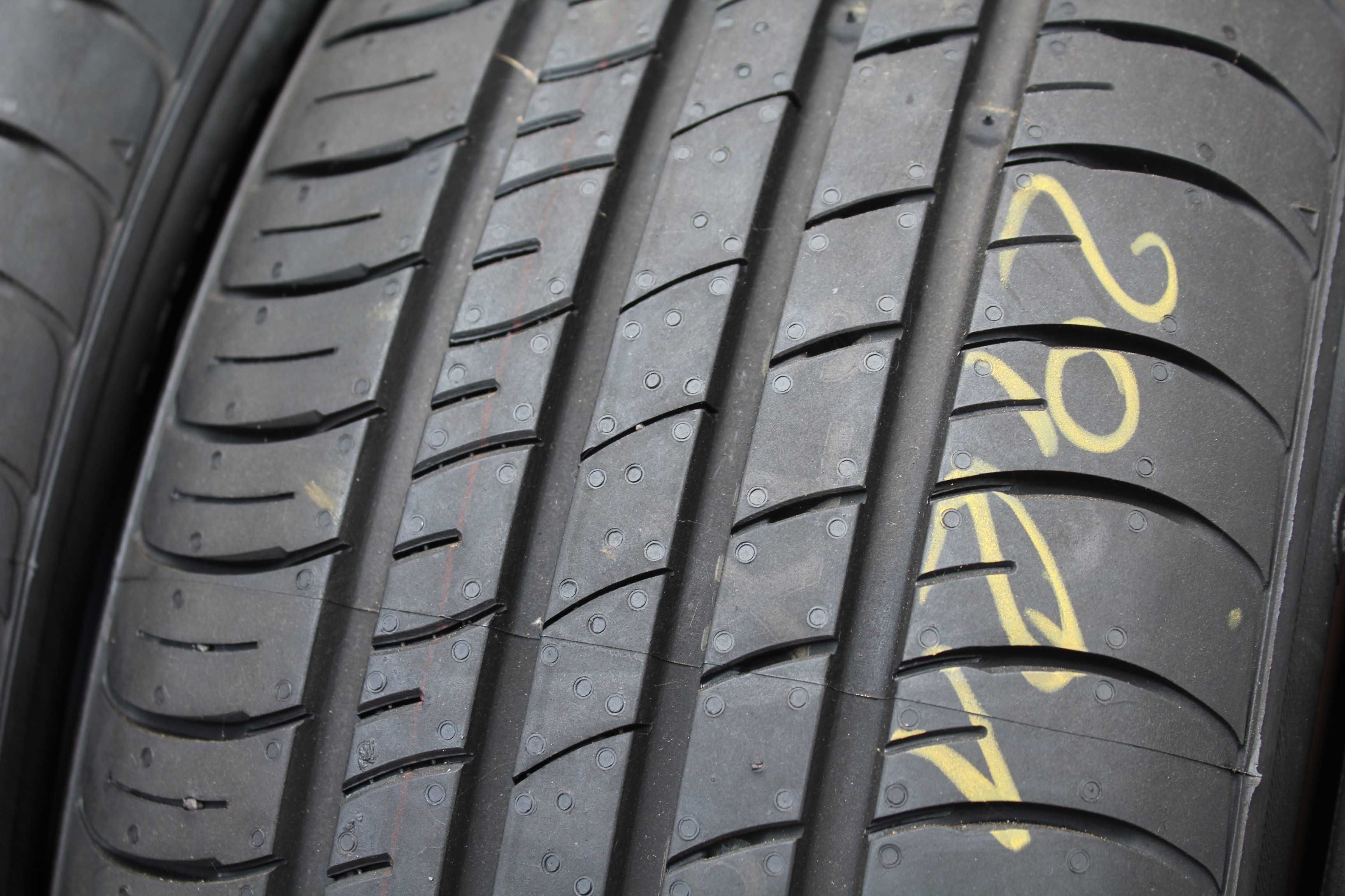 185 55 R15 Kumho Ecowing ES01  DEMO