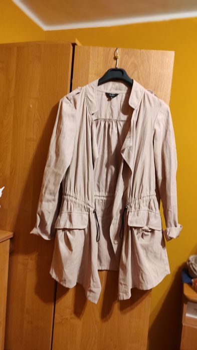 Narzuta damska  kremowa