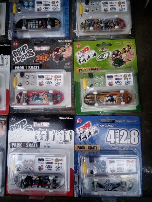 Miniaturas de skate colecionadores