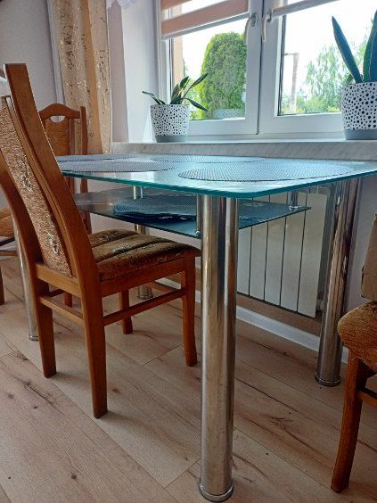 Stół kuchenny szklany