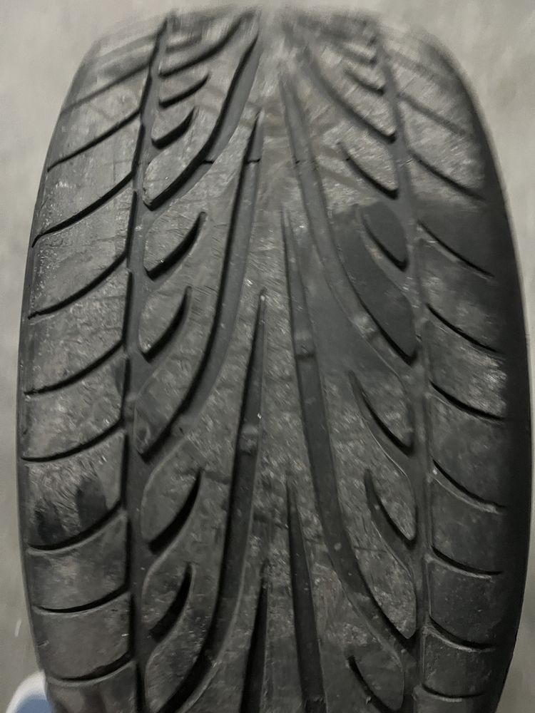 Par pneus Dunlop SP Sport, 245/40 R19, em boa condicao (55%)