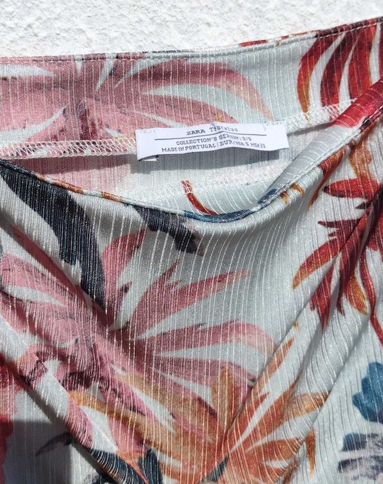 Летнее миди платье с гавайским принтом пальмы и плиссе металлик Zara S