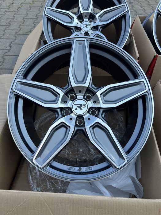 5/120 R20 Диски BMW 7 F01 , X5 F15 / Tesla X / Camaro