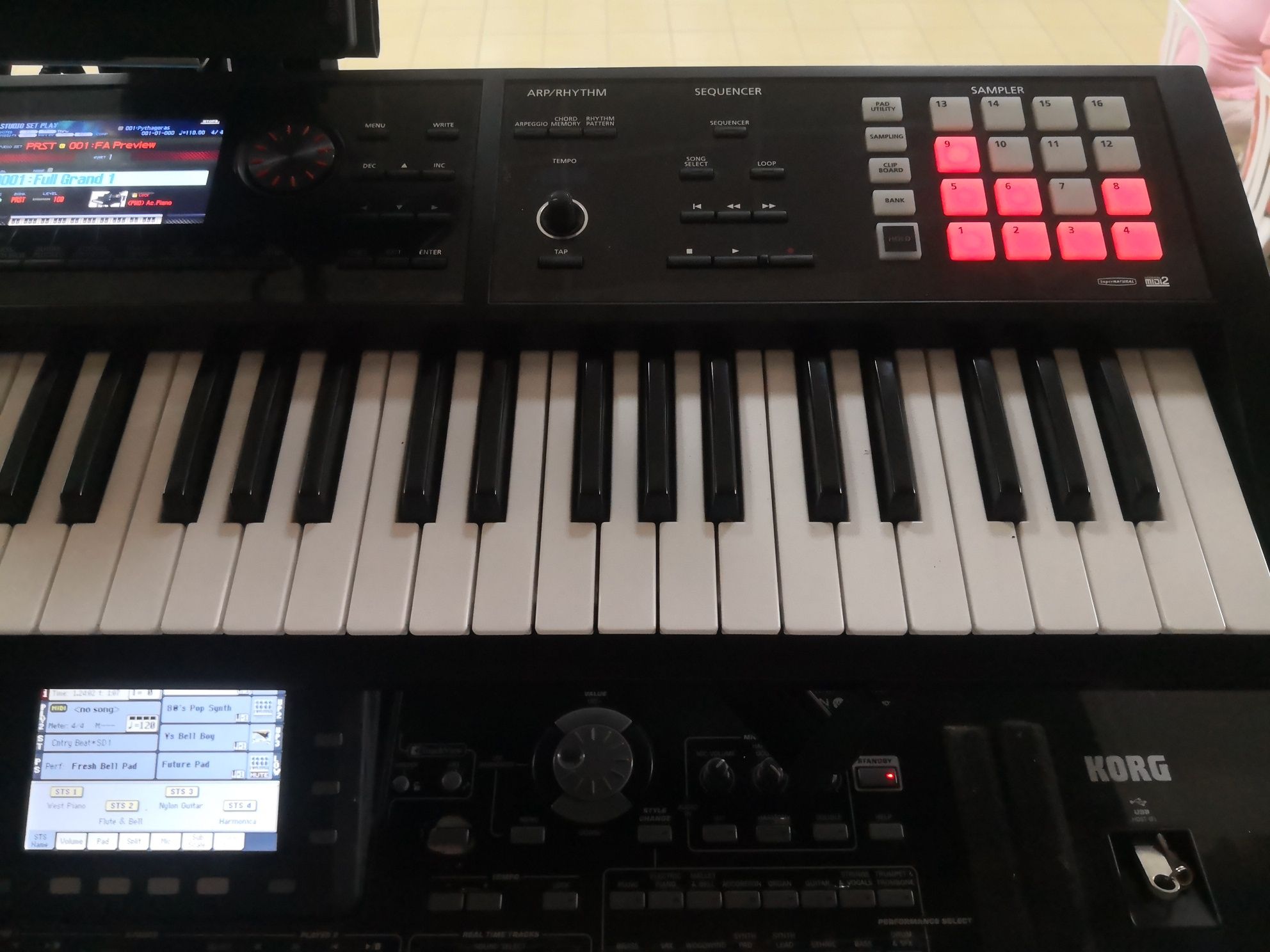 Roland FA 06 teclado