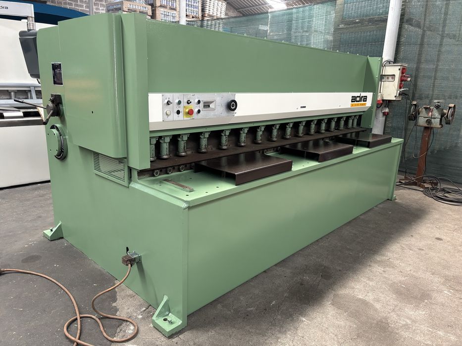 Guilhotina Adira GHS-0830
